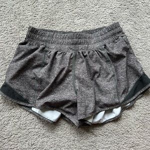 Hotty Hot Low-Rise Lined Short 2.5" Heather Lux Multi Black